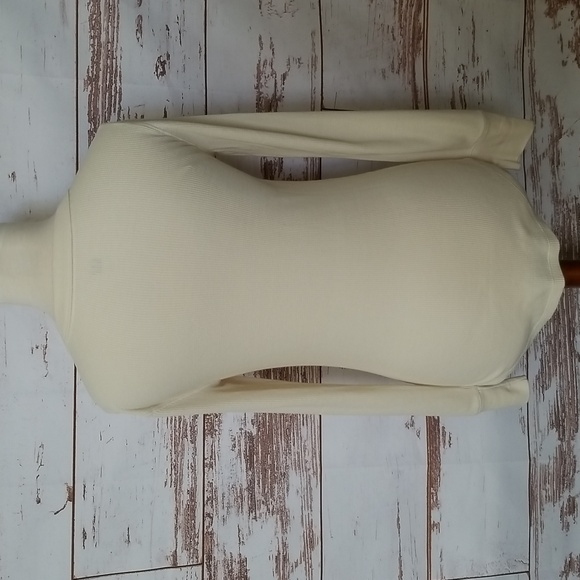 GAP Classic Thermal Top - Picture 8 of 13